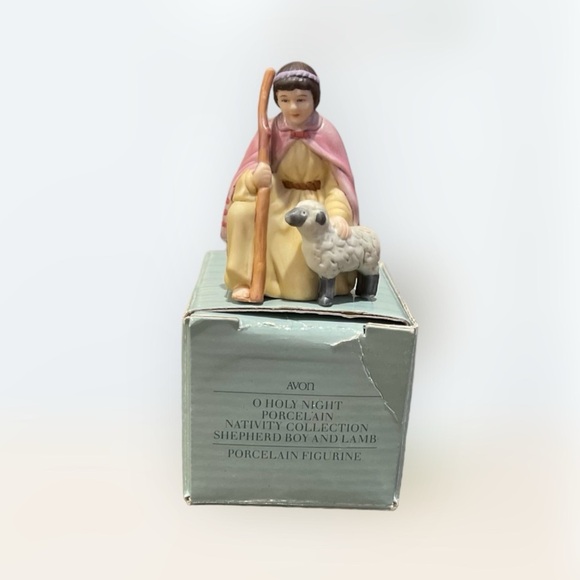 Vintage Avon 1990 O Holy Night Shepherd Boy & Lamb Nativity Christmas Figurine - Picture 3 of 5